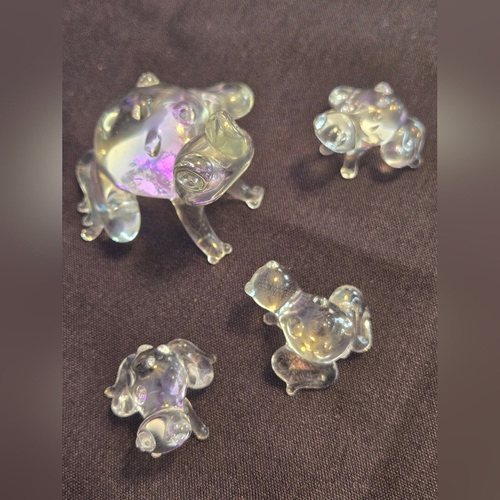 Glass Frog Set. Mom And 3 Little Babys